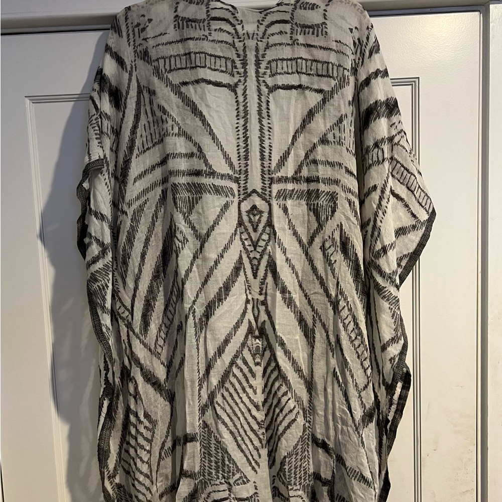 Anthropologie Ruanna/Wrap/Kimono by Feathers by Tolani- OS - Picture 3 of 13